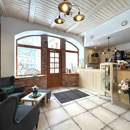 Dvur Stran & Wellness-2